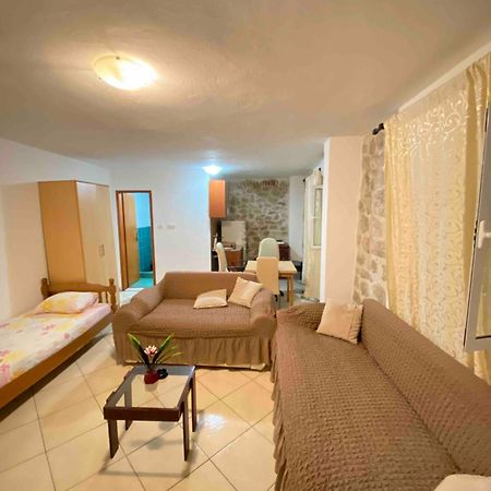 Pavle Apartmani Risan Dış mekan fotoğraf