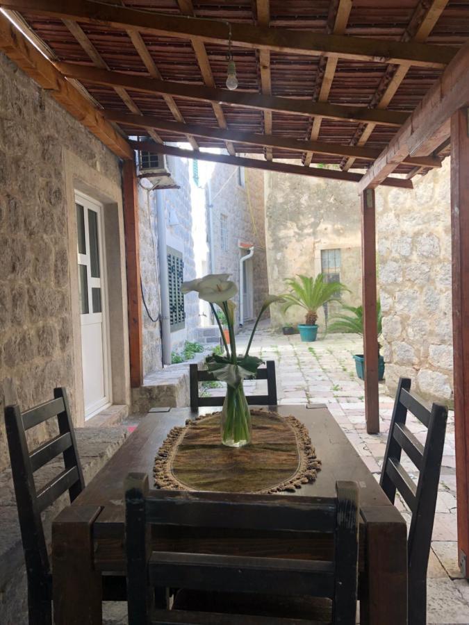 Pavle Apartmani Risan Dış mekan fotoğraf