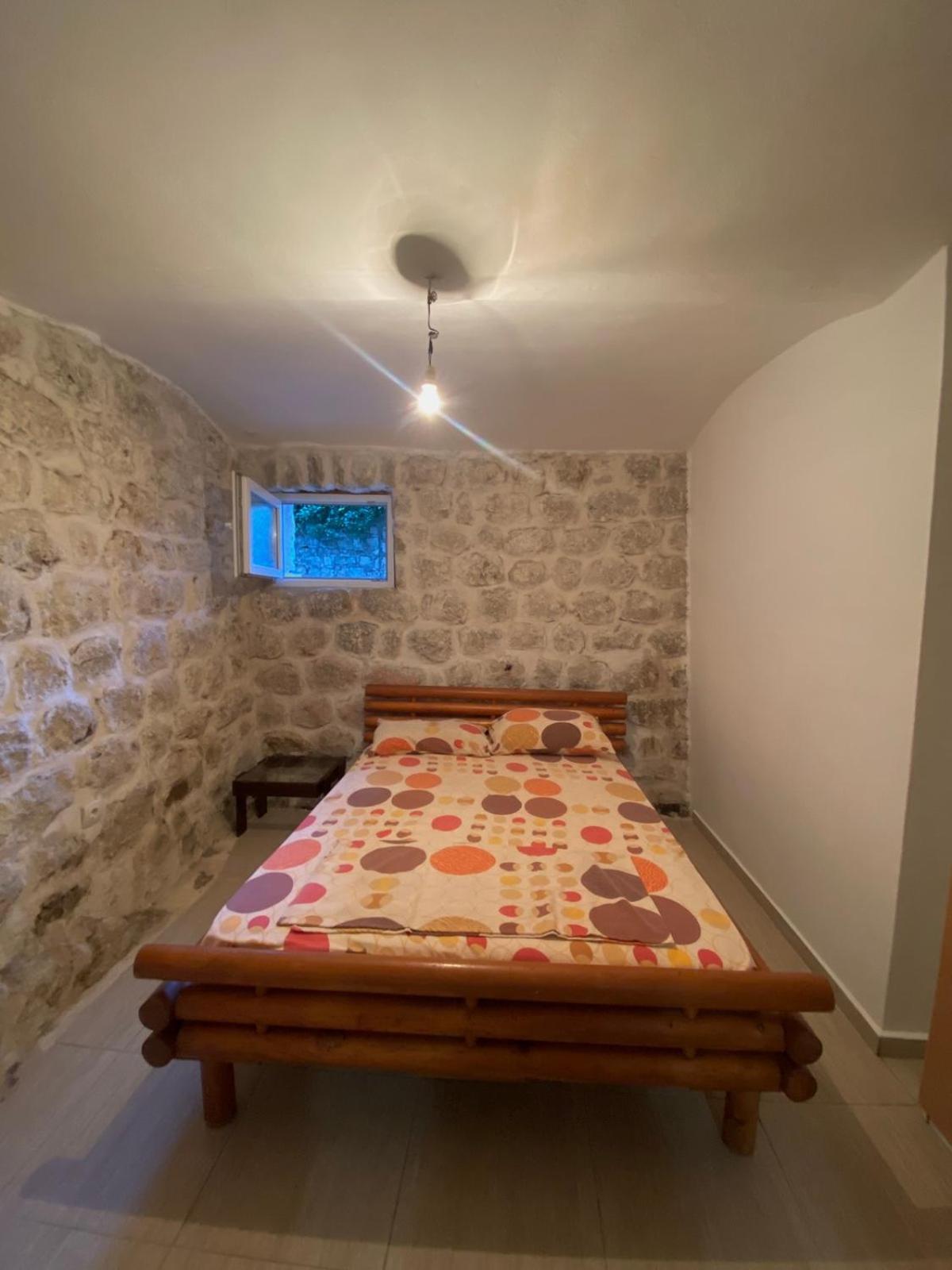 Pavle Apartmani Risan Dış mekan fotoğraf