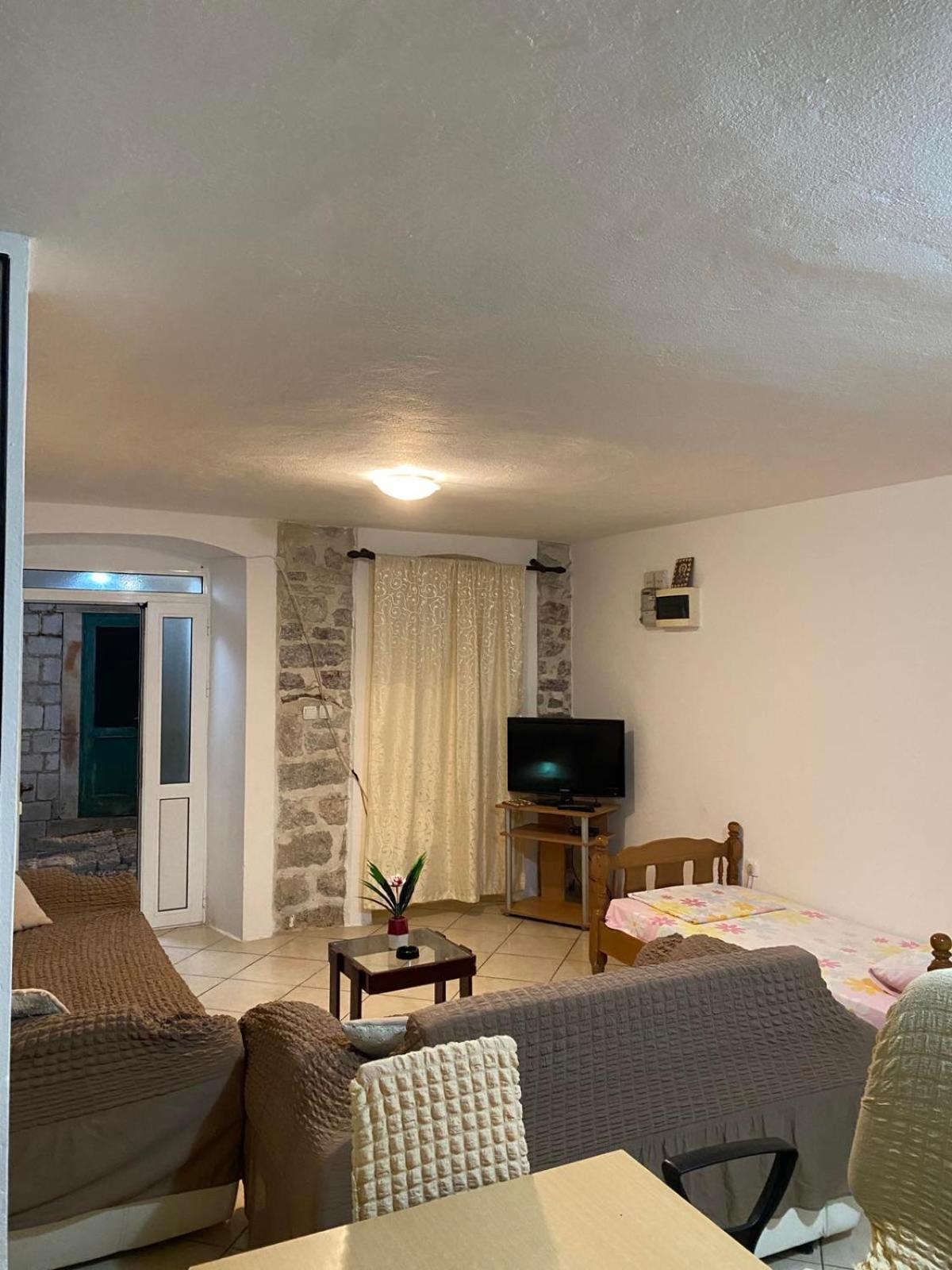 Pavle Apartmani Risan Dış mekan fotoğraf